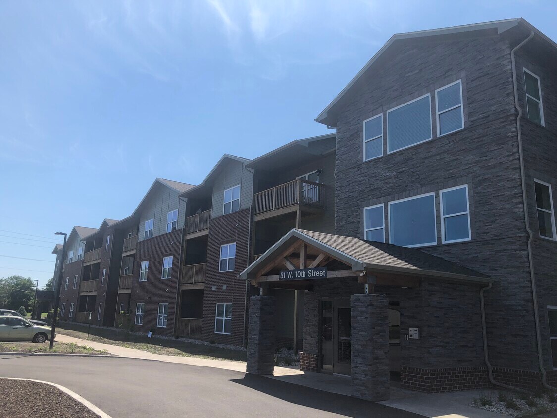 Foto principal - Lake Park Senior Apartments