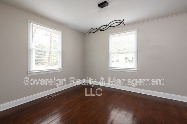Foto del edificio - 1854 Broadwell St SW