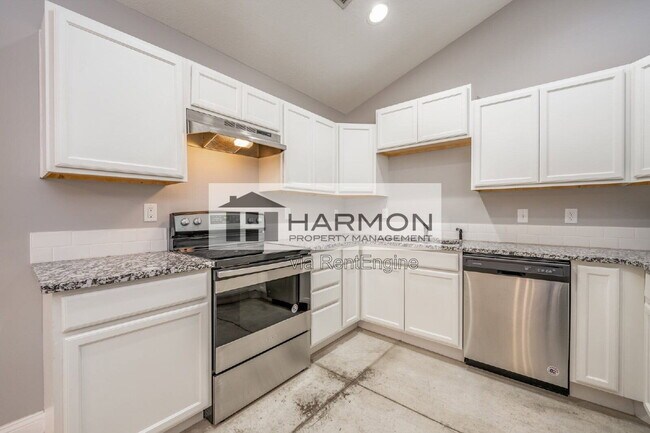 Foto del edificio - 417 Meadowlark Dr