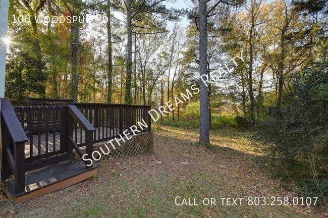 Foto del edificio - 100 Woodspur Rd