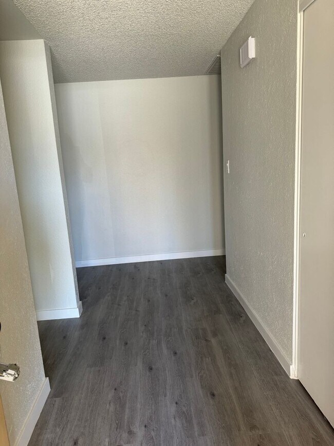 Foto del edificio - Stylish Modern 3 bed 2 bath house