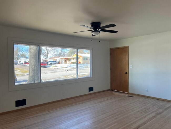 Foto del edificio - 4032 Worthington Ave