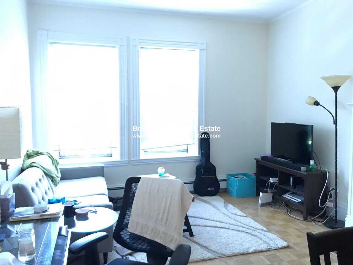 290 Newbury St, Boston, MA 02115 Apartments in Boston, MA