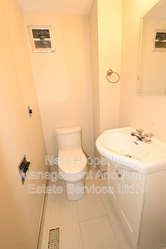 Photo du bâtiment - 588 Central St E