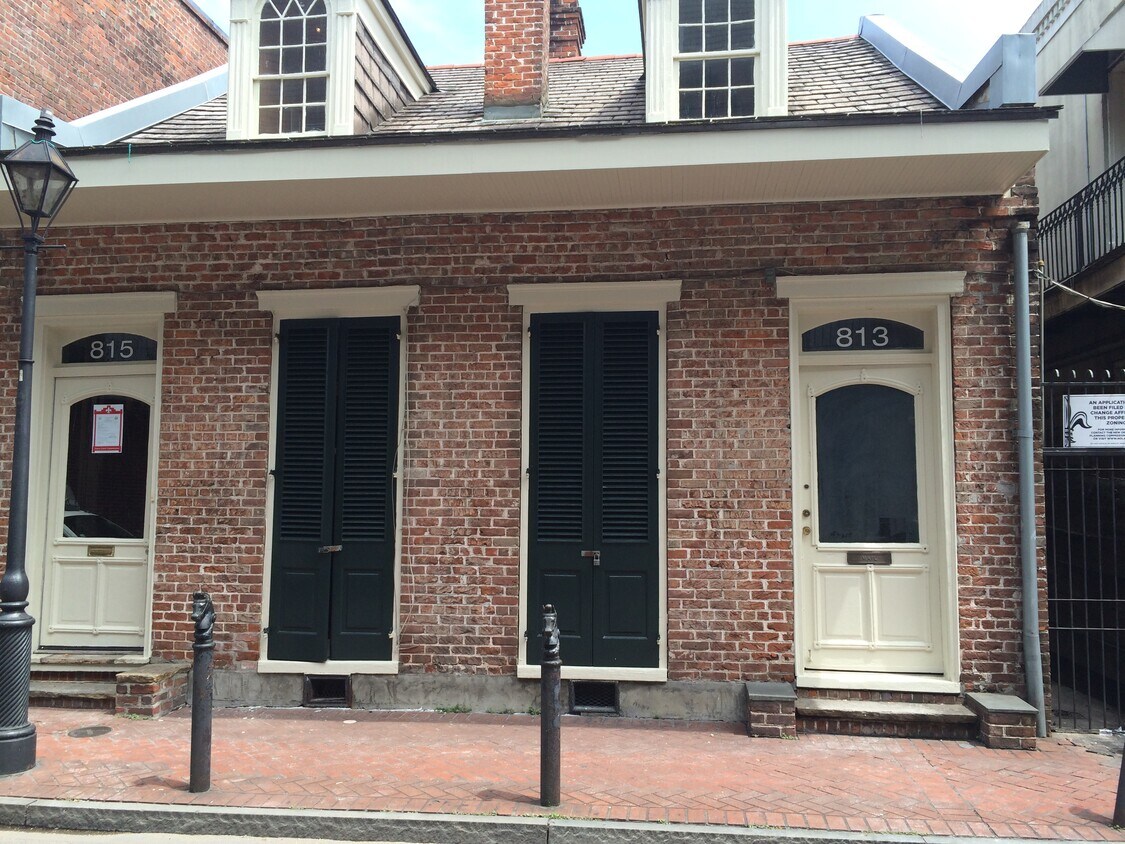 Primary Photo - 815 Toulouse St