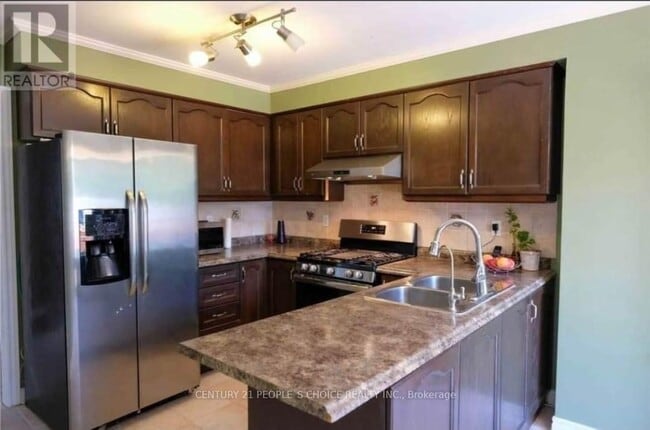 Photo du bâtiment - 78 Giraffe Ave