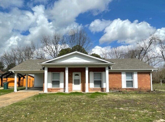 Foto del edificio - Adorable renovated home in Southaven