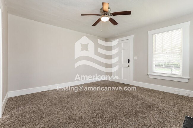 Foto del edificio - 2418 Gould St