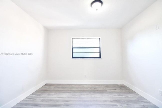 Foto del edificio - 3 bedroom in Hollywood FL 33021