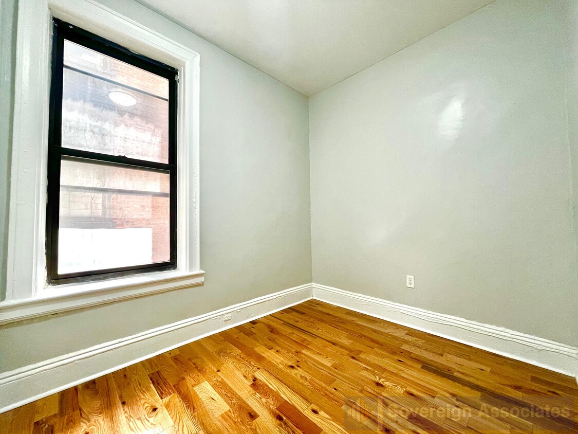 Foto principal - 573 West 159th Street