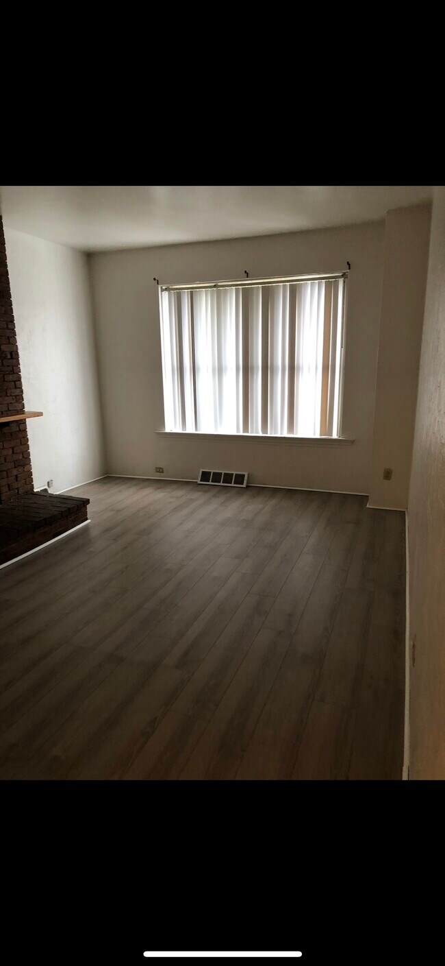 Foto del edificio - 204 Stratford Ave