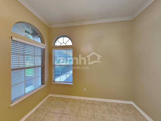 Foto del edificio - 4770 Mountain Breeze Ct S