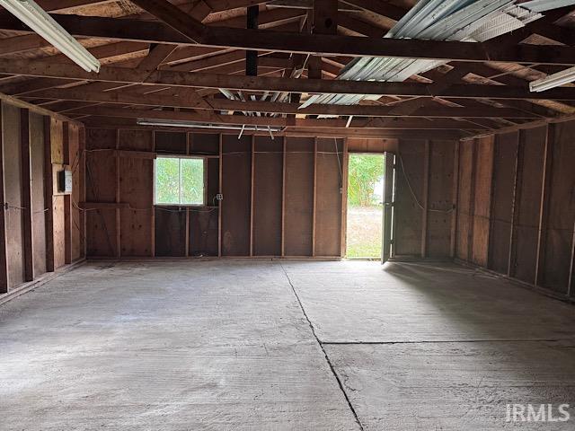 Building Photo - 625 E Beech St