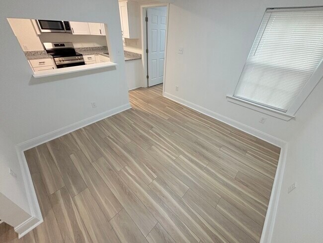 Foto del edificio - 102 Cushing St