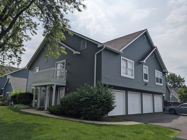 Building Photo - 2743 Wayfaring Ln