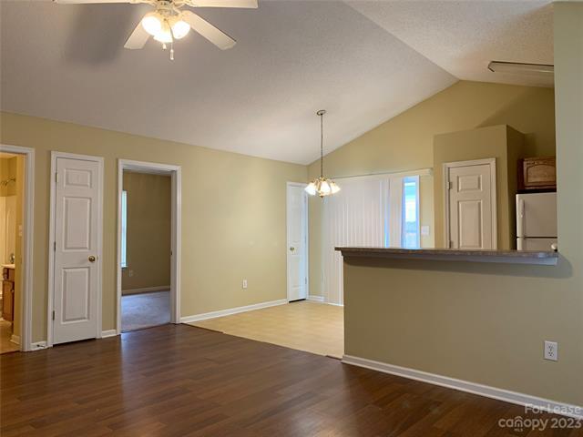 Building Photo - 2412 Smugglers Ct