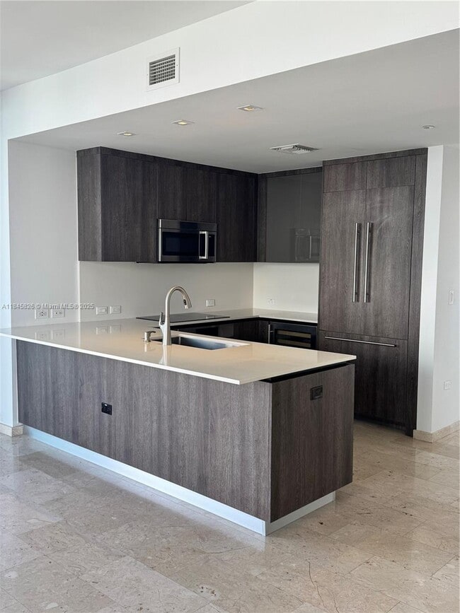 Foto del edificio - 88 SW 7th St