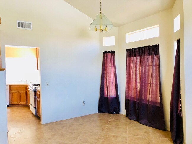 Foto del edificio - 3116 Coyote Rd