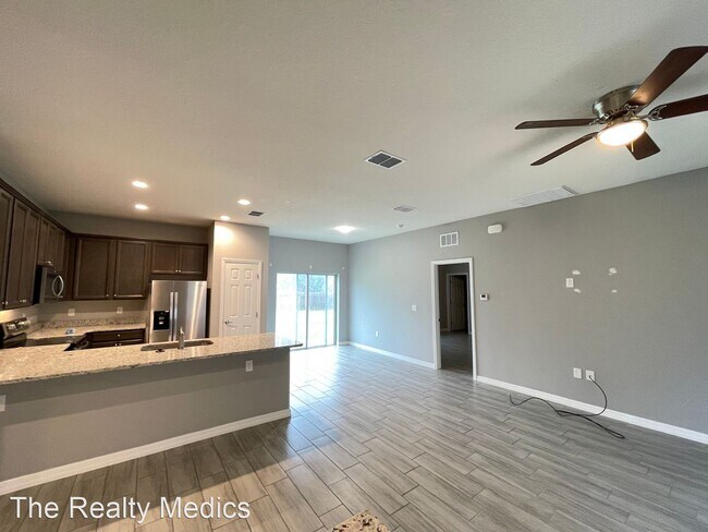 Foto del edificio - 3 br, 2 bath House - 491 Ixora Ave NW