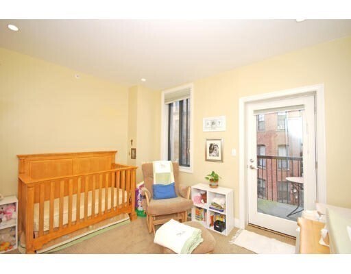 Foto del edificio - 424 Massachusetts Ave