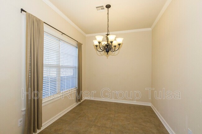 Foto del edificio - 11212 S Cedar St