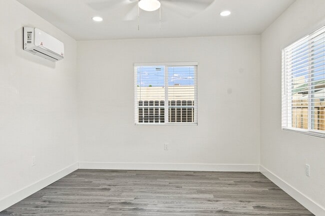 Building Photo - 2300 Brundage Ln