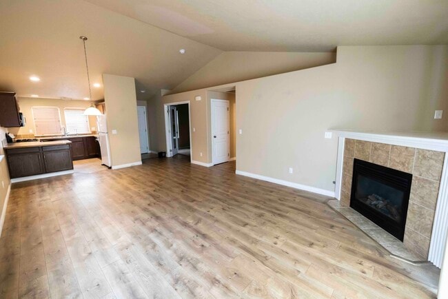 Foto del edificio - 1300 SW Greeley St