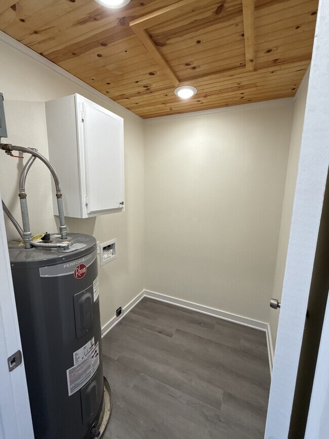 Foto del edificio - 289 private Rd