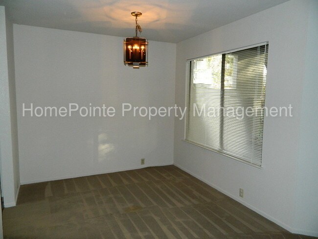 Building Photo - 6220 Gloria Dr
