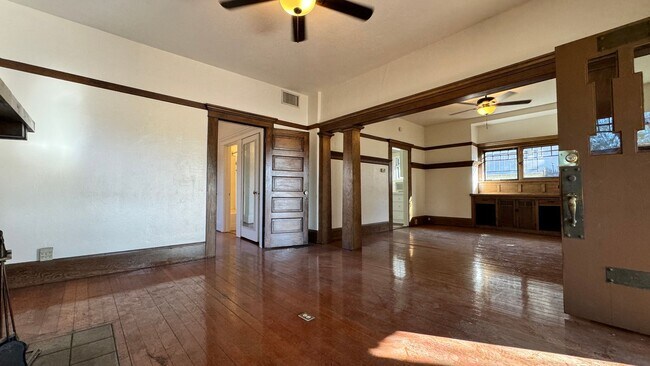 Foto del edificio - 3 bedroom historic home near U of A Campus and downtown!