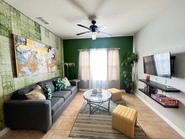 Foto del edificio - 2705 Wolcott Ln