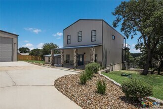 Building Photo - 1016 Blue Bill Cove Dr