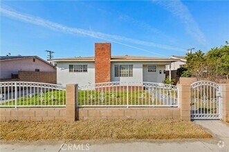 Building Photo - 2511 Walnut Grove Ave