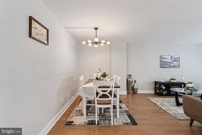 Foto del edificio - 4620 N Park Ave