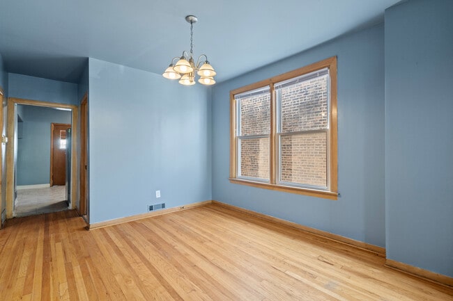 Foto del edificio - 4437 S Sawyer Ave