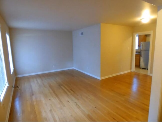 Building Photo - 5150 Fernleaf Ave