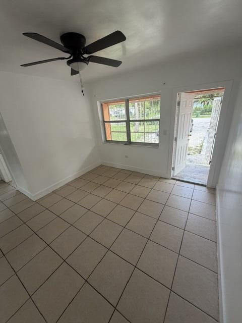 Foto del edificio - 648 NE 139th St