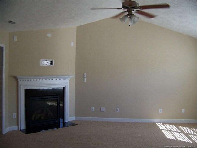 Building Photo - 258 Ivy Stone Dr