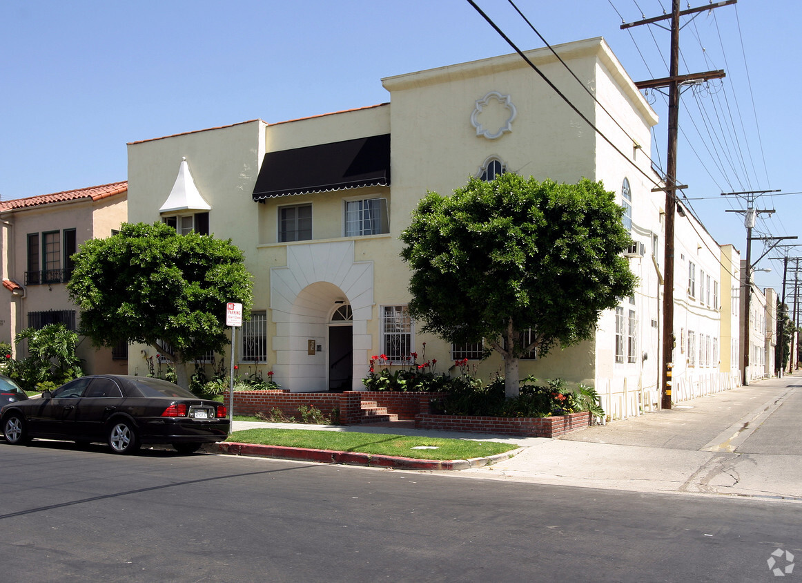 Building Photo - 314 N Curson Ave