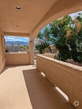 Building Photo - 517 W Mesquite Blvd