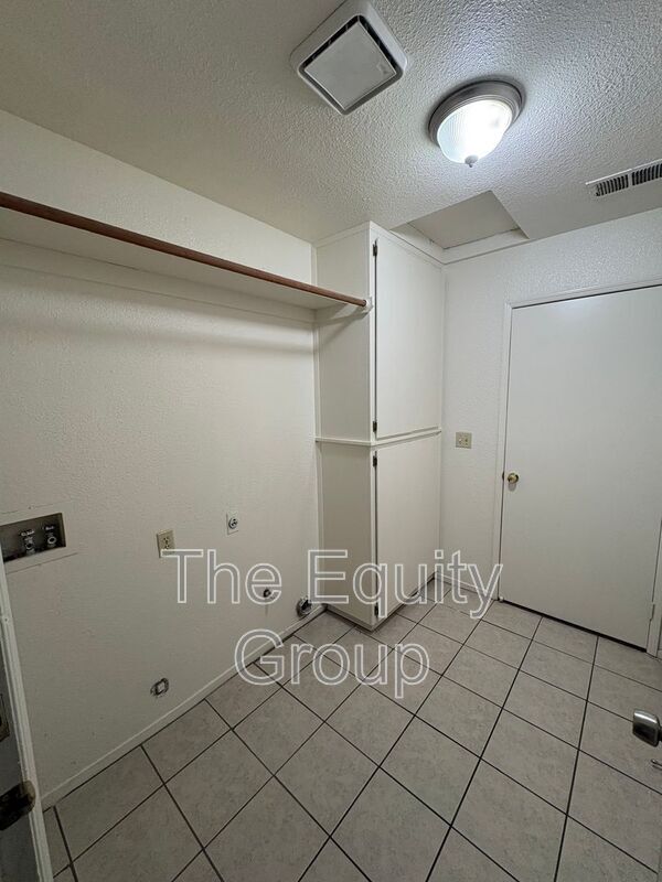 Foto del edificio - 3438 S San Joaquin Ct