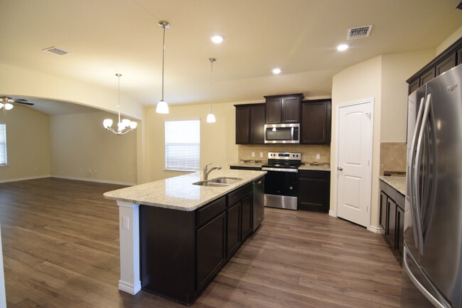 Foto del edificio - 6155 Lavaca Dr