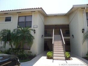 Building Photo - 1524 Lake Crystal Dr