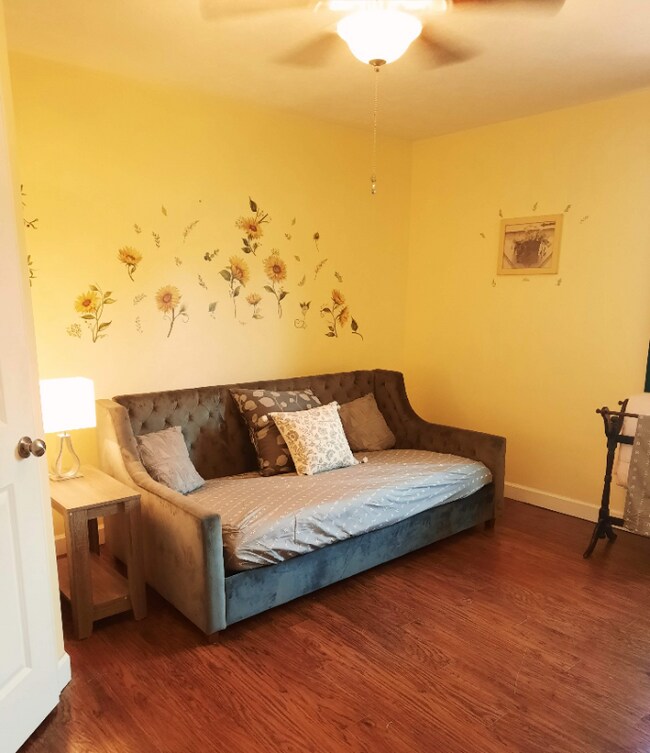 Foto del edificio - 3329 Broadview Ct