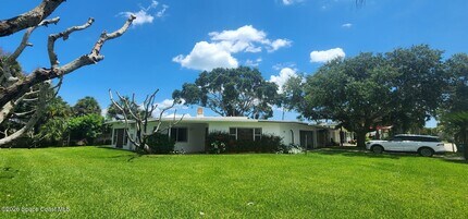 Building Photo - 485 N Shore Dr