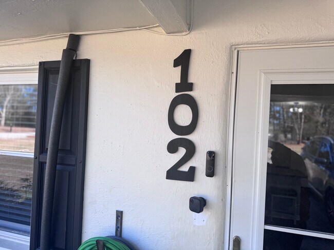 Foto del edificio - 102 Gracie St