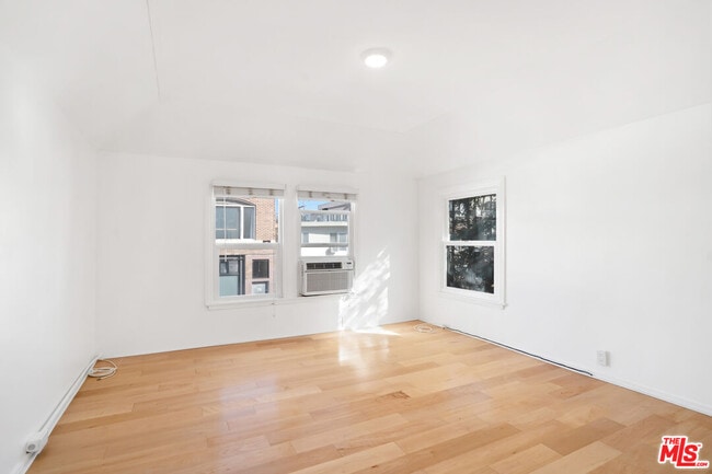 Foto del edificio - 29 Brooks Ave