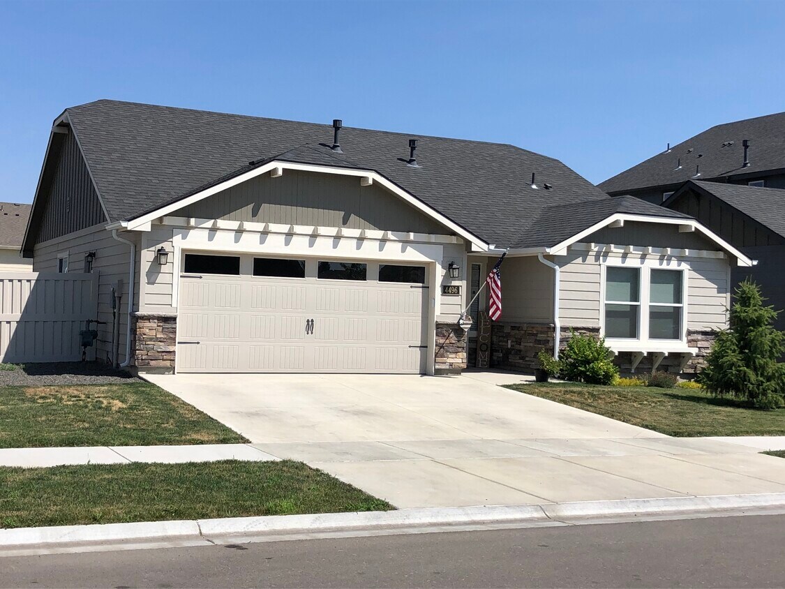 4496 N Glenrock Way, Meridian, ID 83646 House Rental in Meridian, ID