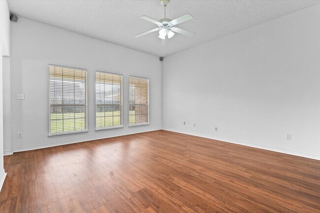 Building Photo - Fairhope East Hollowbrook