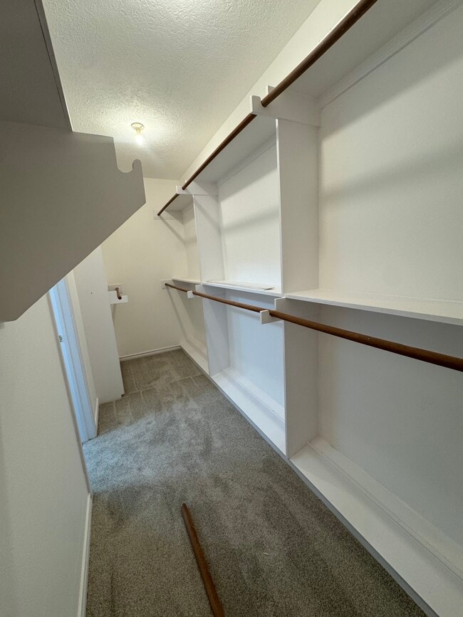 Building Photo - 201 Pebble Springs Ln